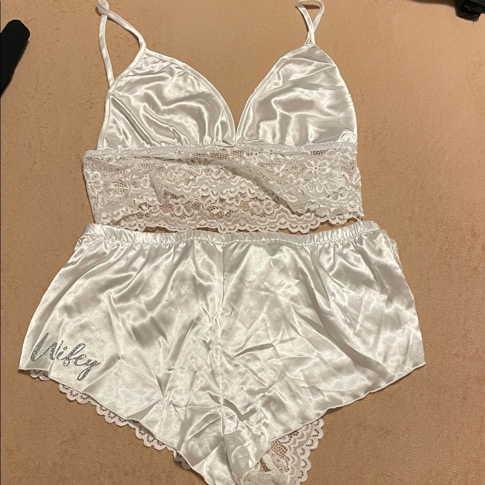 White lace and satin Bridal lingerie set